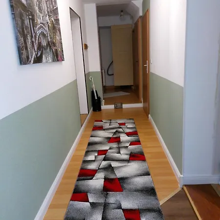 Janine Eg Und Angelina Og Bad Frankenhausen