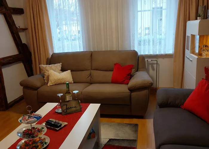 Janine Eg Und Angelina Og *